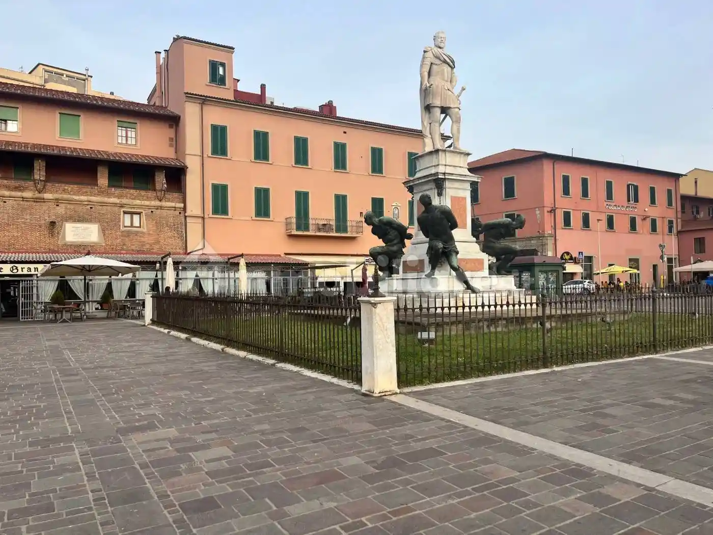 Appartamento in vendita a Livorno