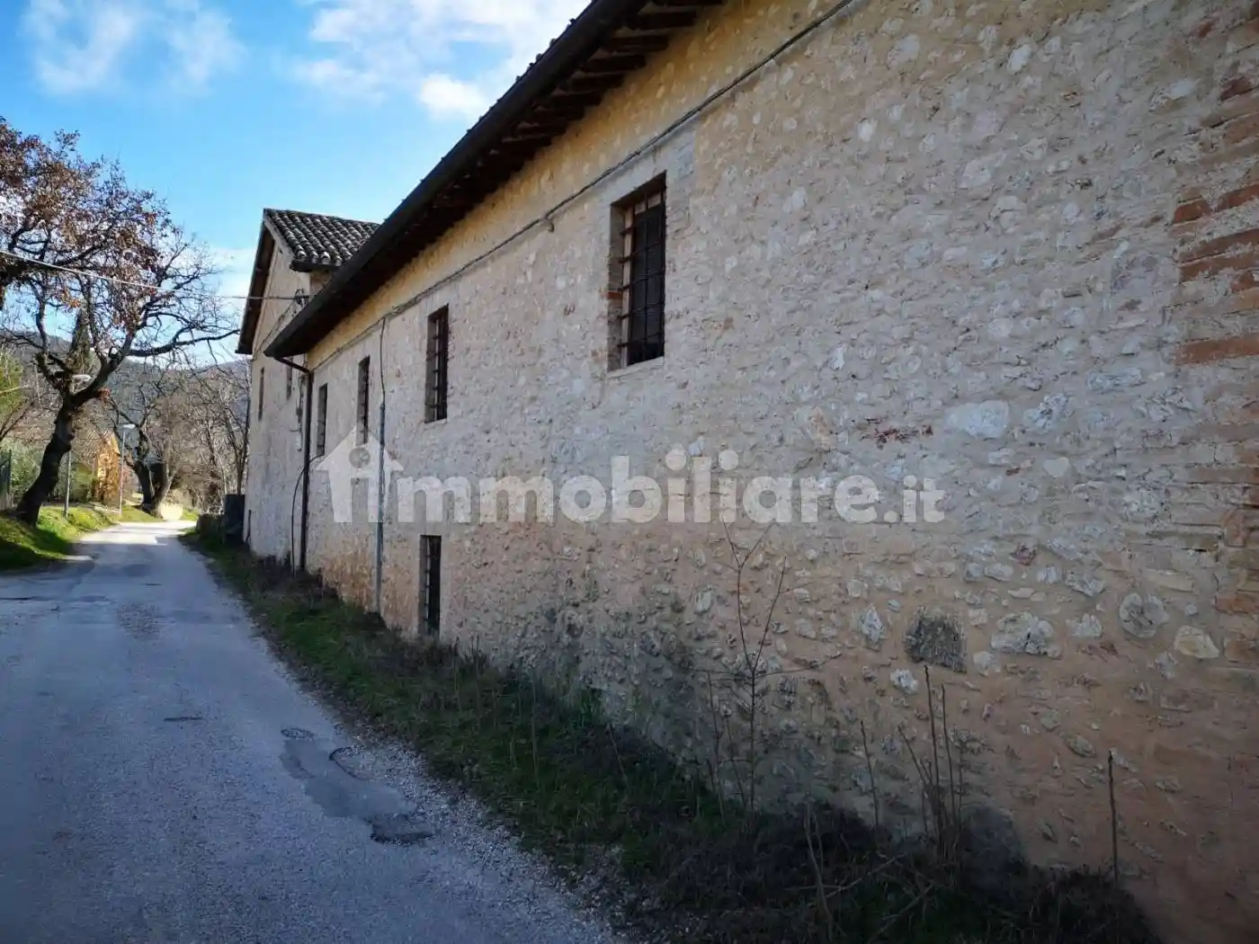 Rustico - Casale in vendita a Spoleto