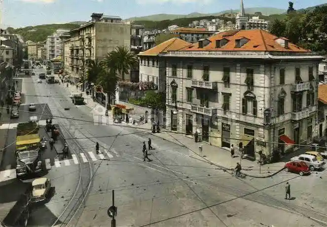 Appartamento in vendita a Genova