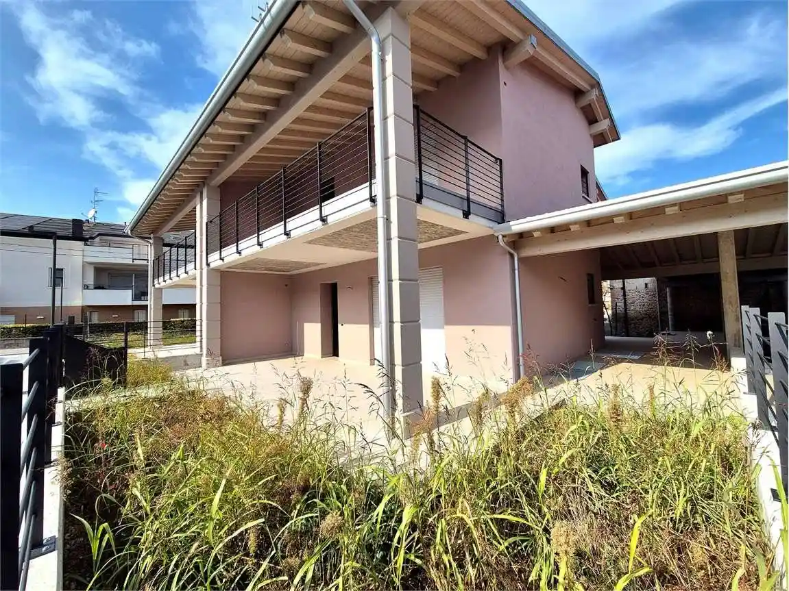 Villetta a schiera in vendita a Villafranca di Verona