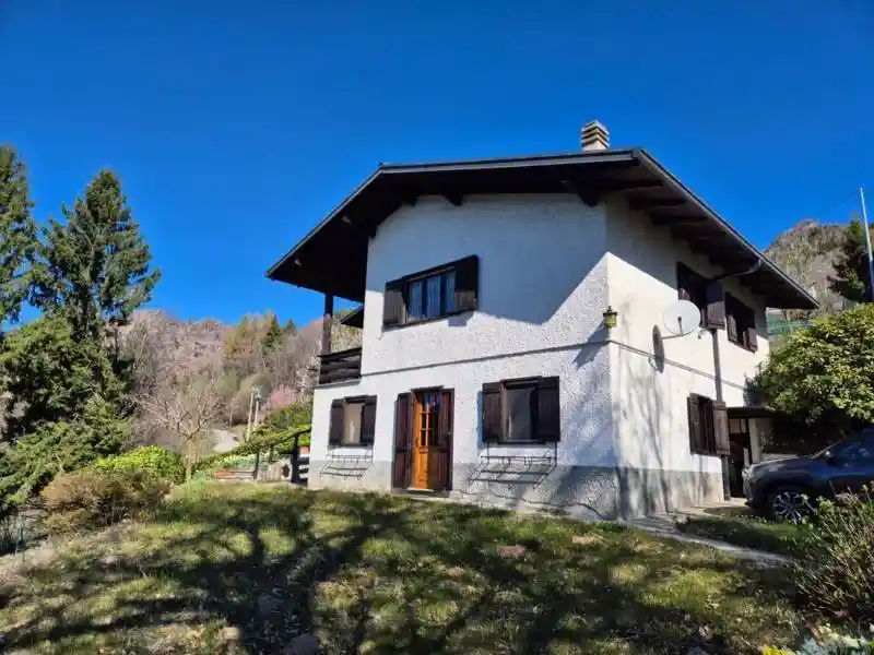 Villa in vendita a Coggiola