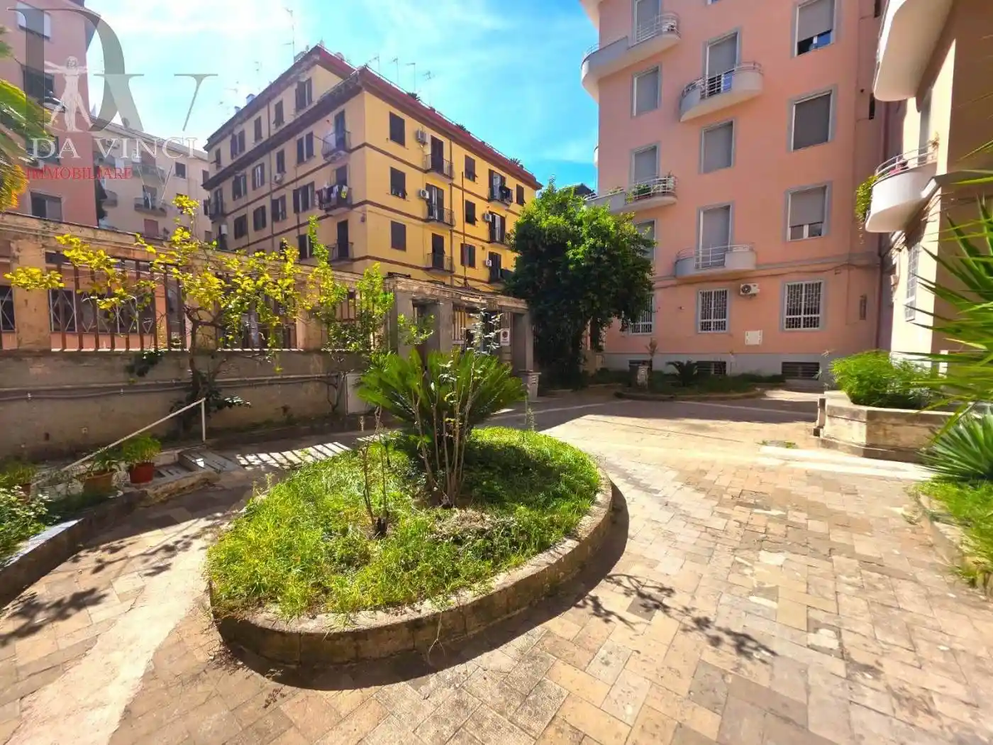 Appartamento in vendita a Napoli