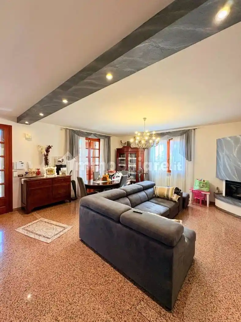 Villa in vendita a San Felice sul Panaro