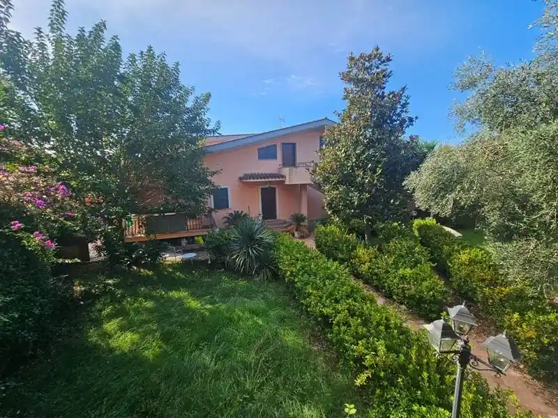 Villa in vendita a Guidonia Montecelio