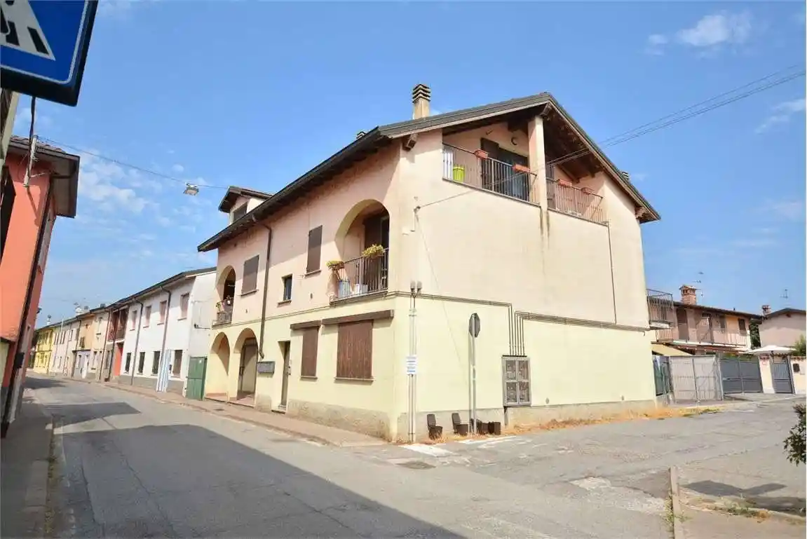 Appartamento in vendita a Chignolo Po