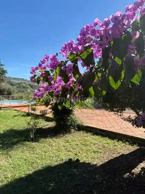 Villa in vendita a Fara in Sabina