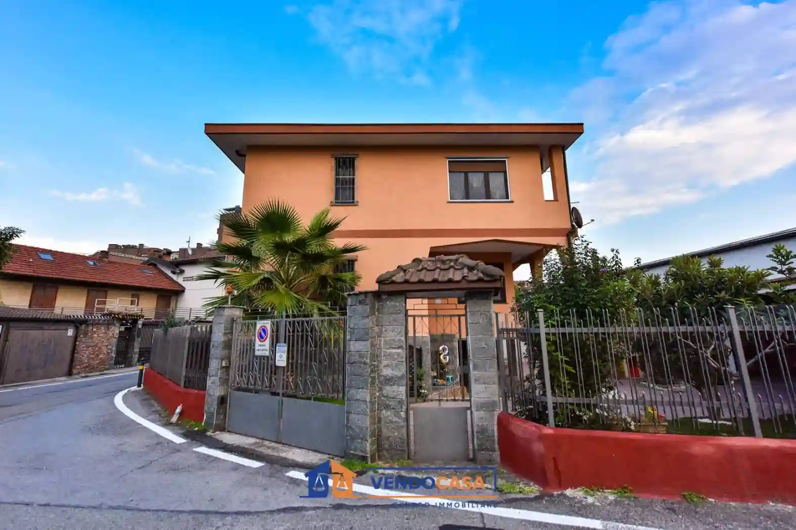 Villa - foto 2