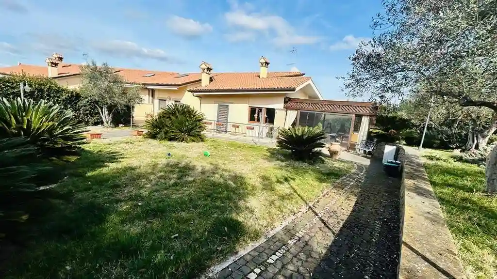 Villa - foto 4