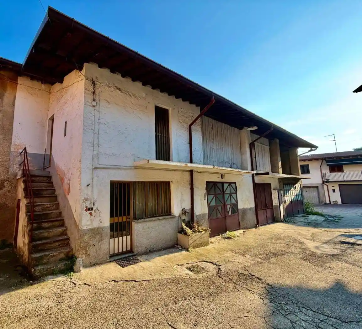 Rustico - Casale in vendita a Guanzate