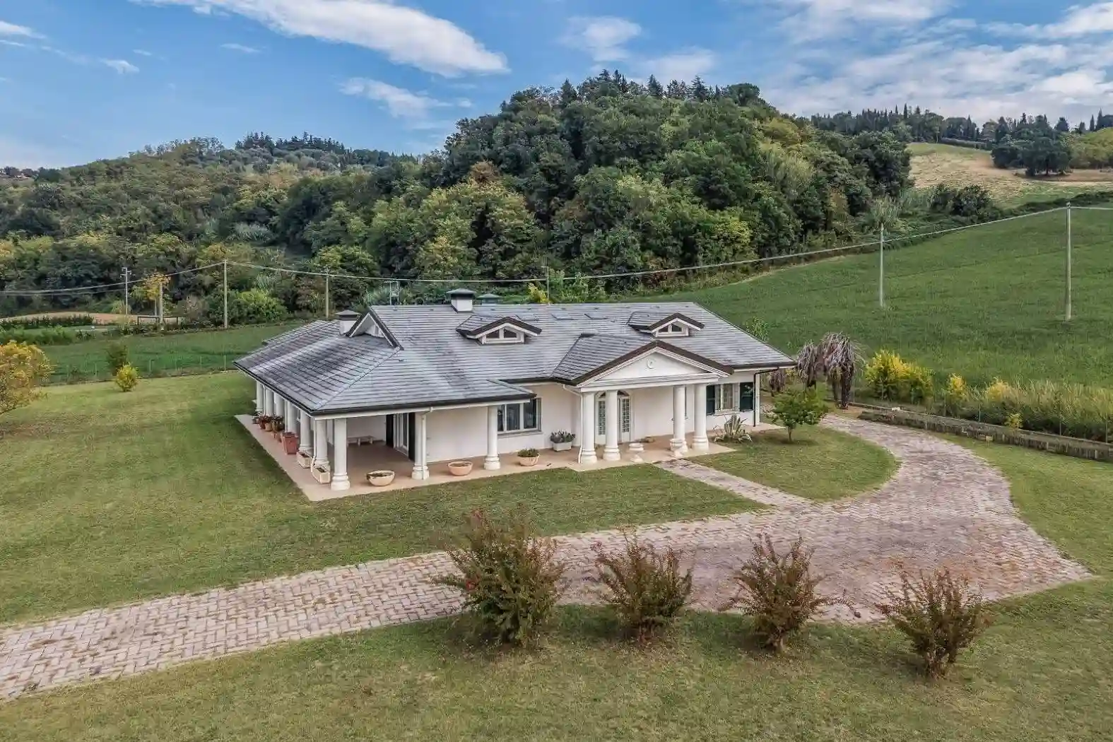 Villa - foto 2