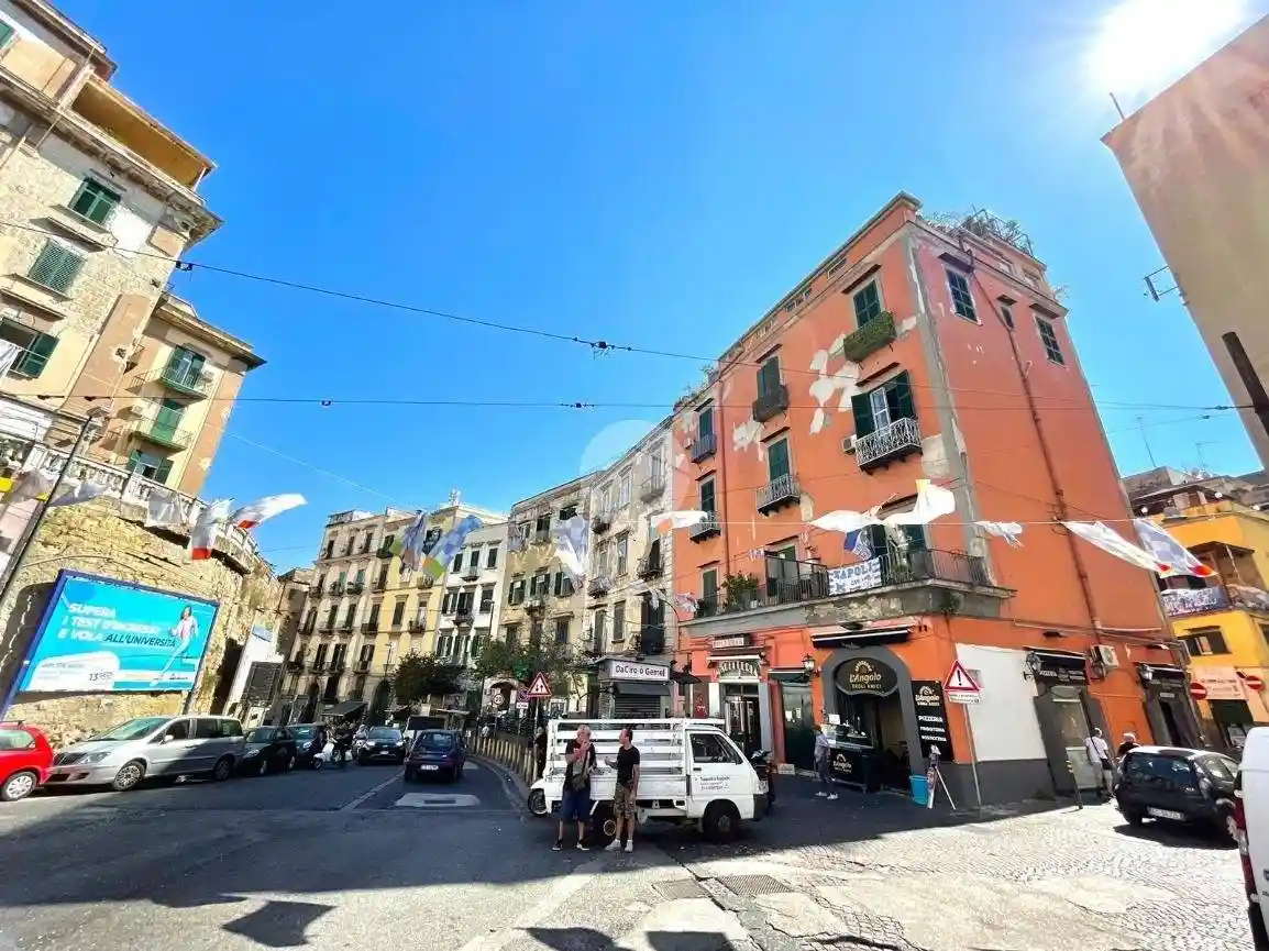 Appartamento in vendita a Napoli