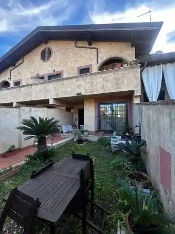 Villetta a schiera in vendita a Roma
