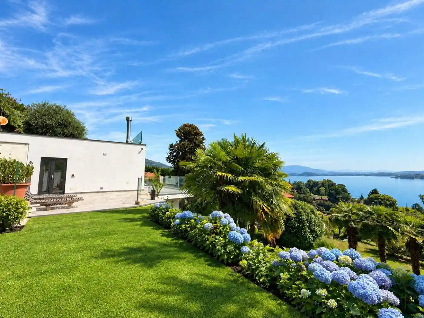 Villa in vendita a Meina
