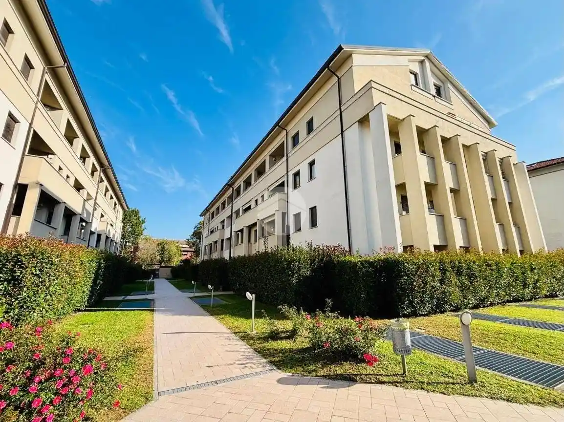 Appartamento in vendita a Monza