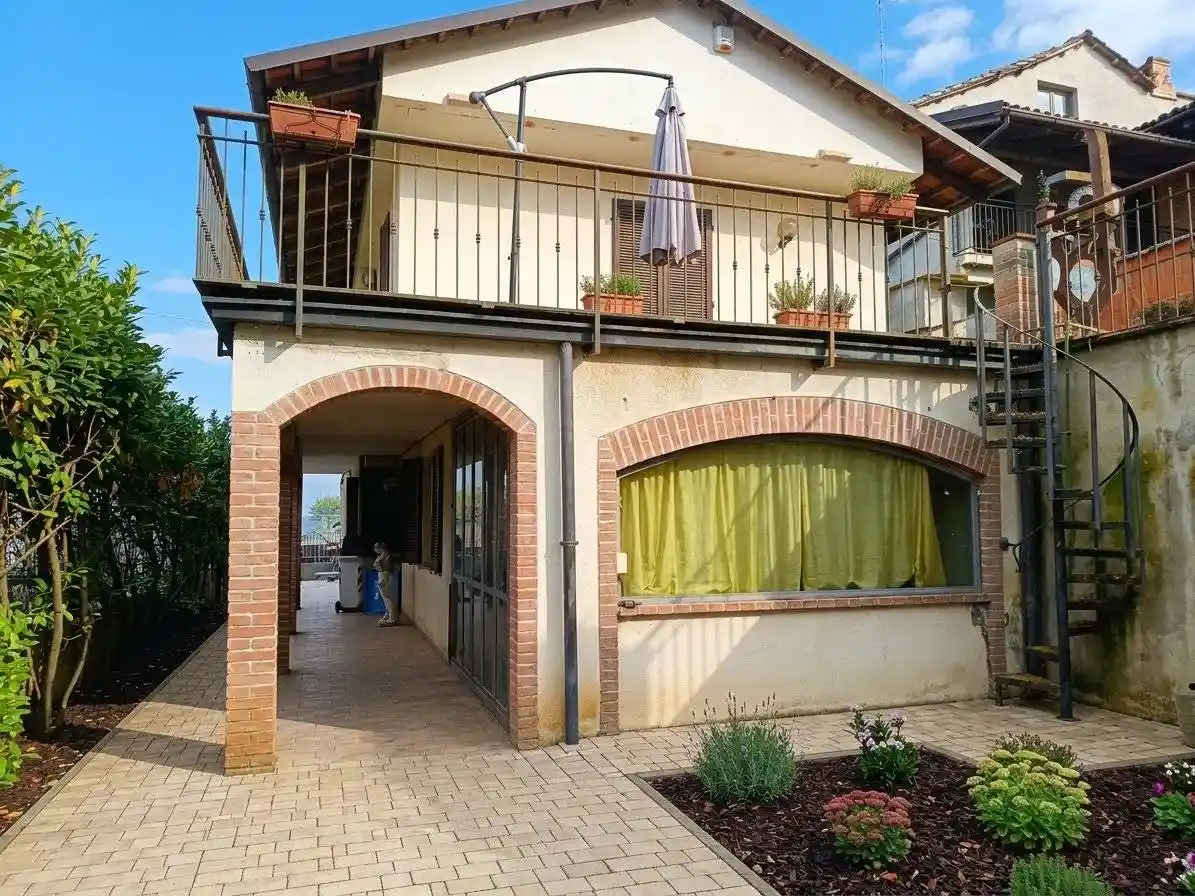 Villa in vendita a Canale