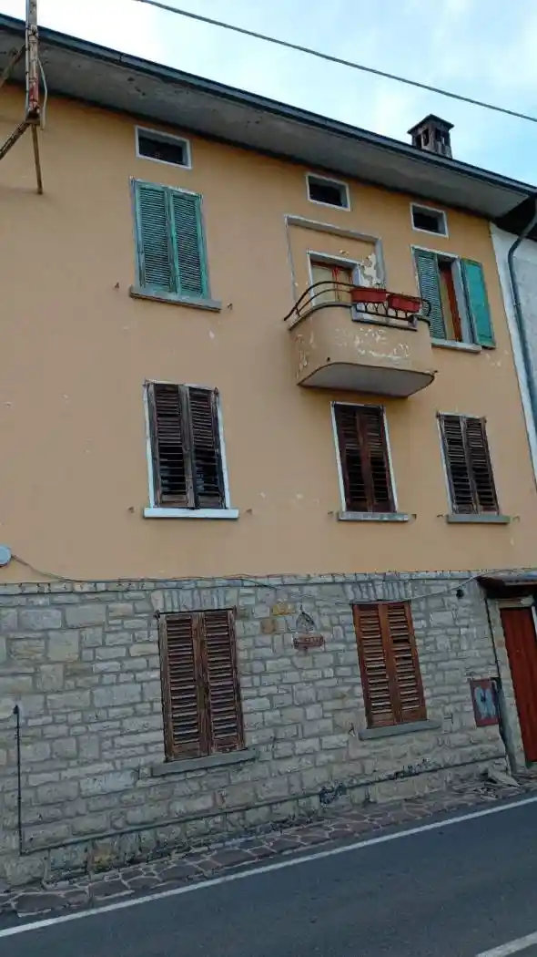 Casa indipendente in vendita a Rota d'Imagna