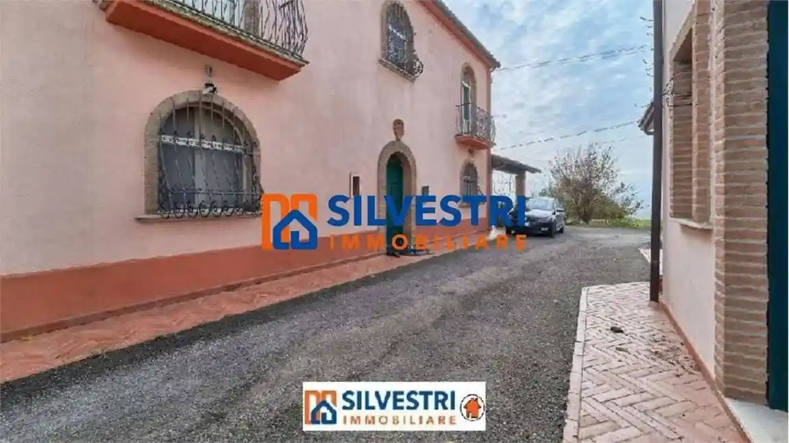 Villa in vendita a Apice