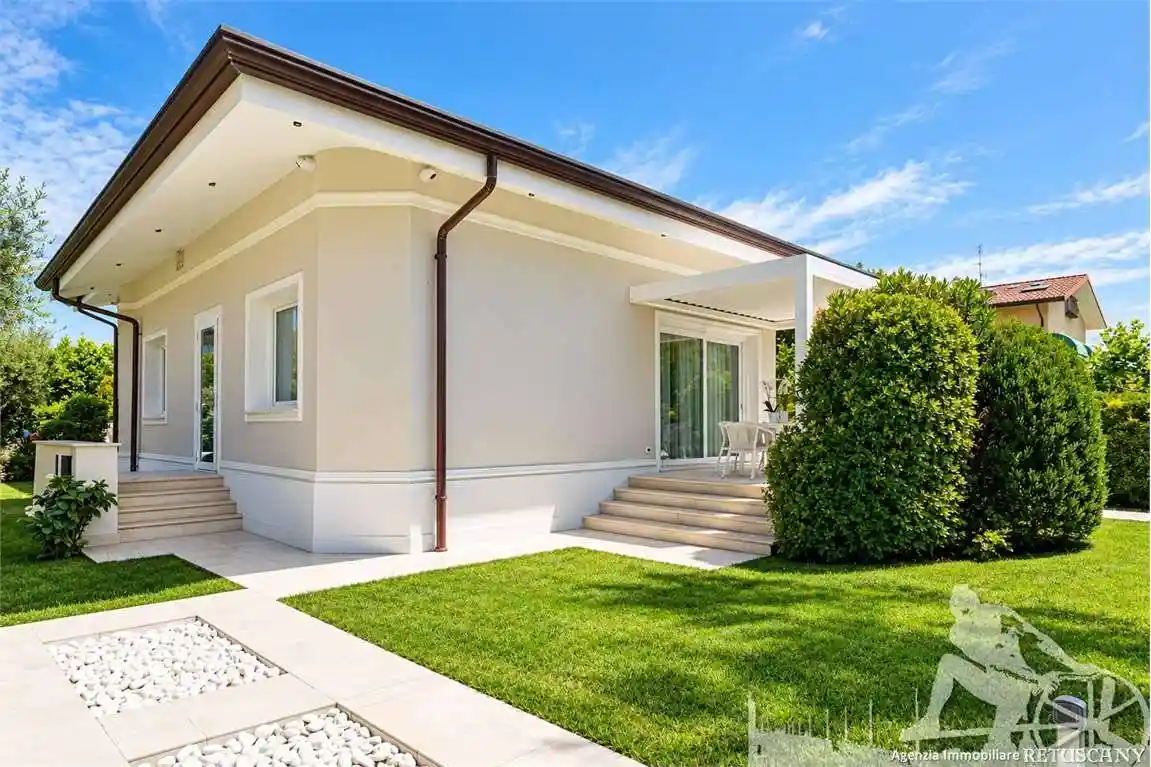 Casa indipendente in affitto a Forte dei Marmi