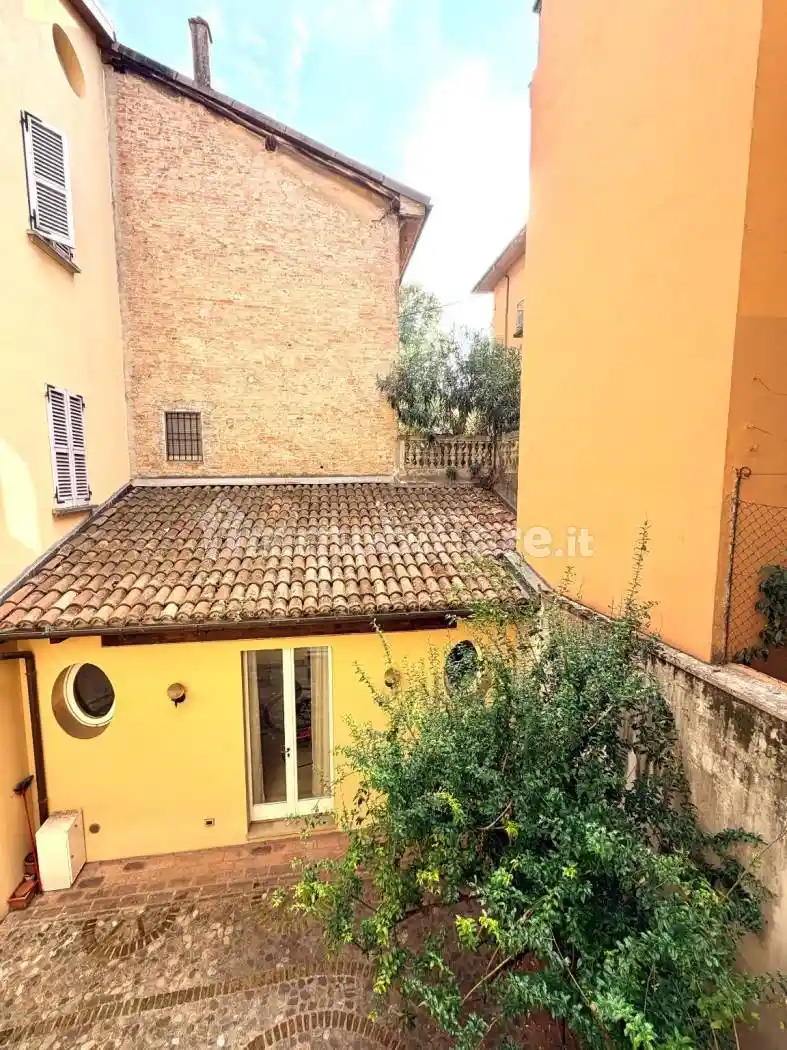 Appartamento in affitto a Bologna