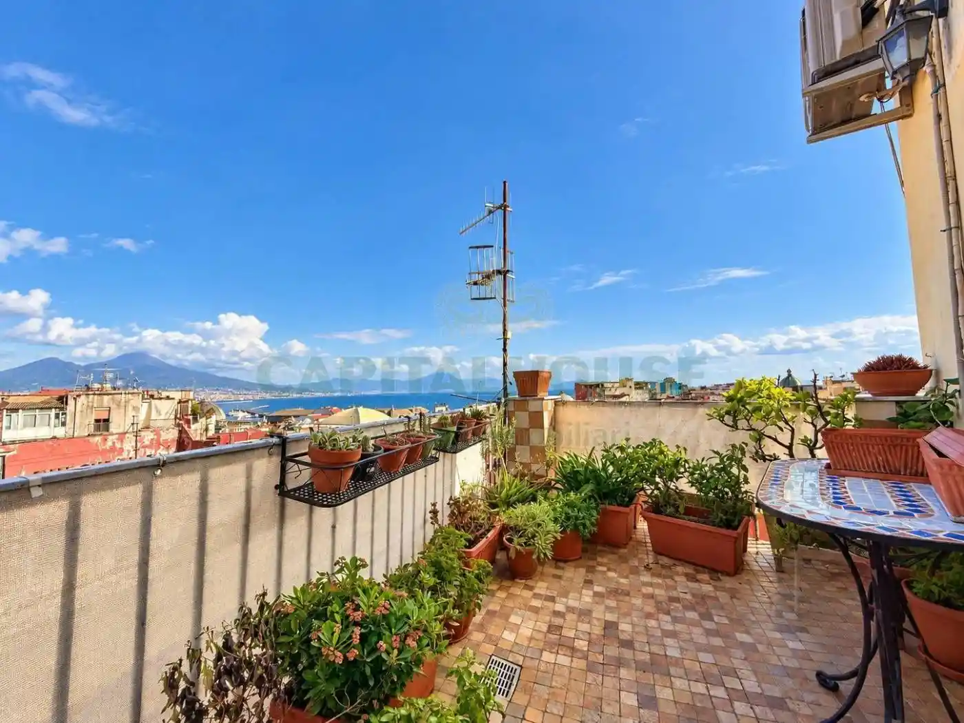 Appartamento in vendita a Napoli