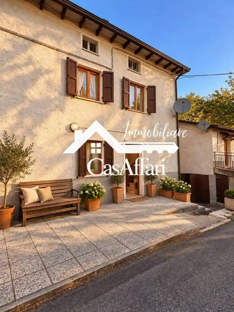 Casa indipendente in vendita a Carpineti