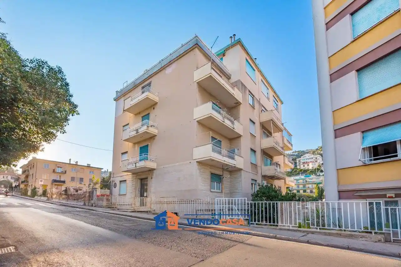 Appartamento in vendita a Albissola Marina