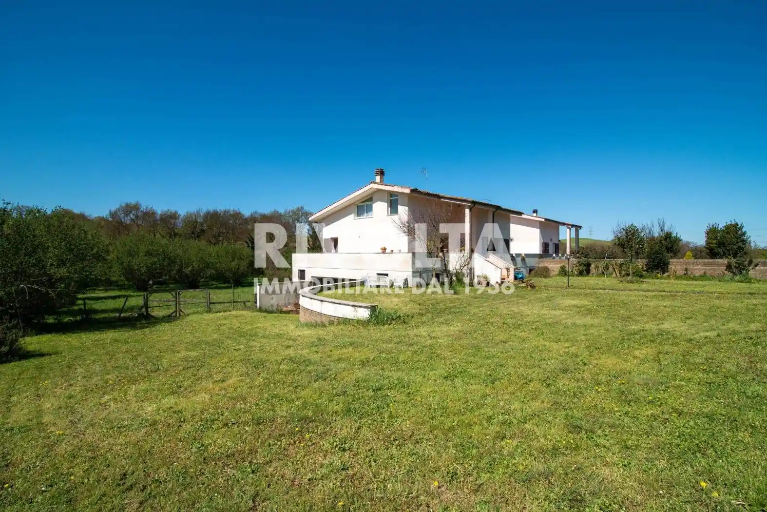 Villa in vendita a Rignano Flaminio