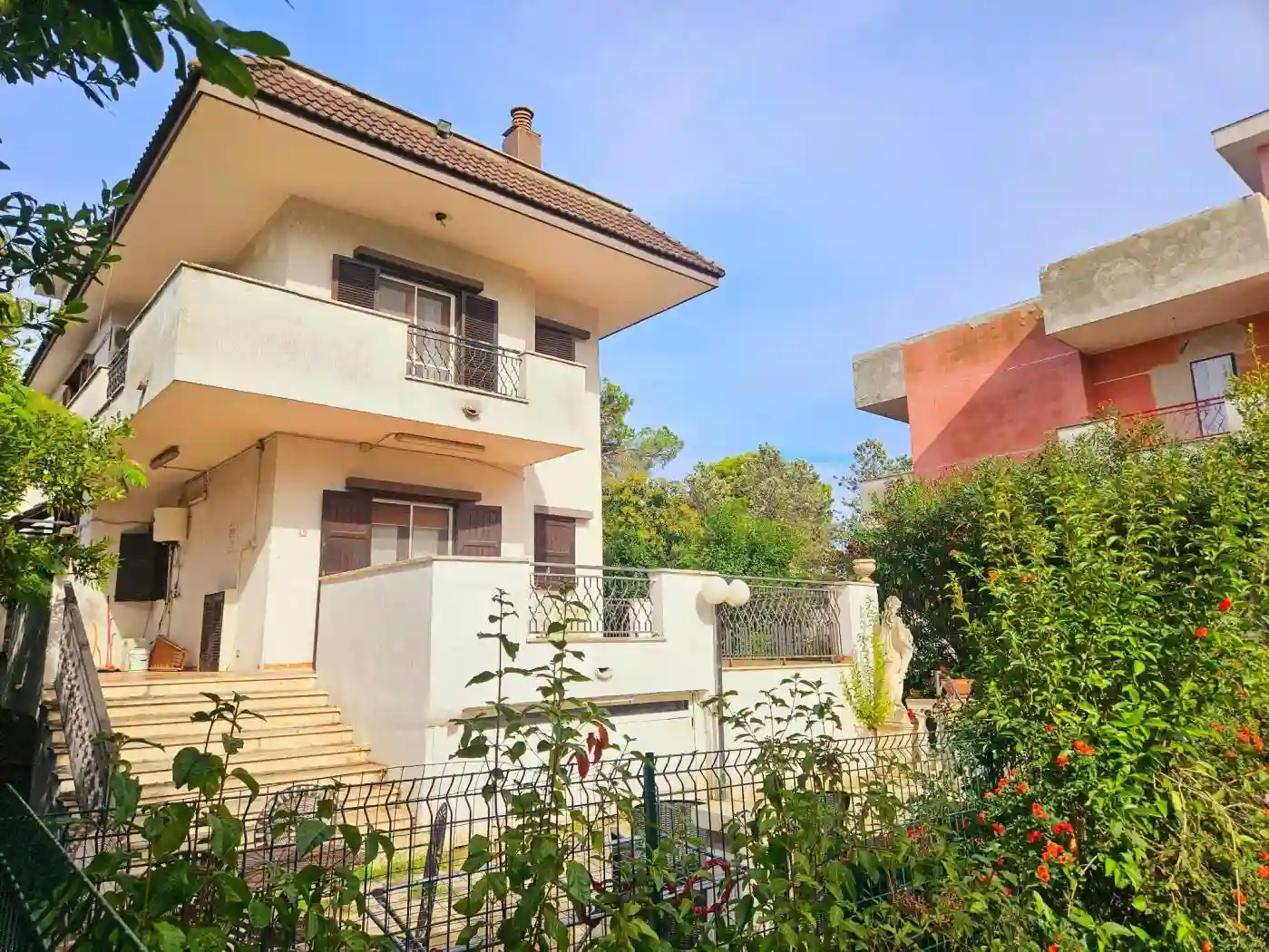 Villa - foto 2