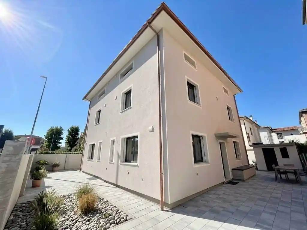 Villa in vendita a Pontedera