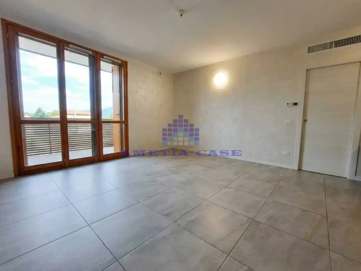 Appartamento in vendita a Cornate d'Adda