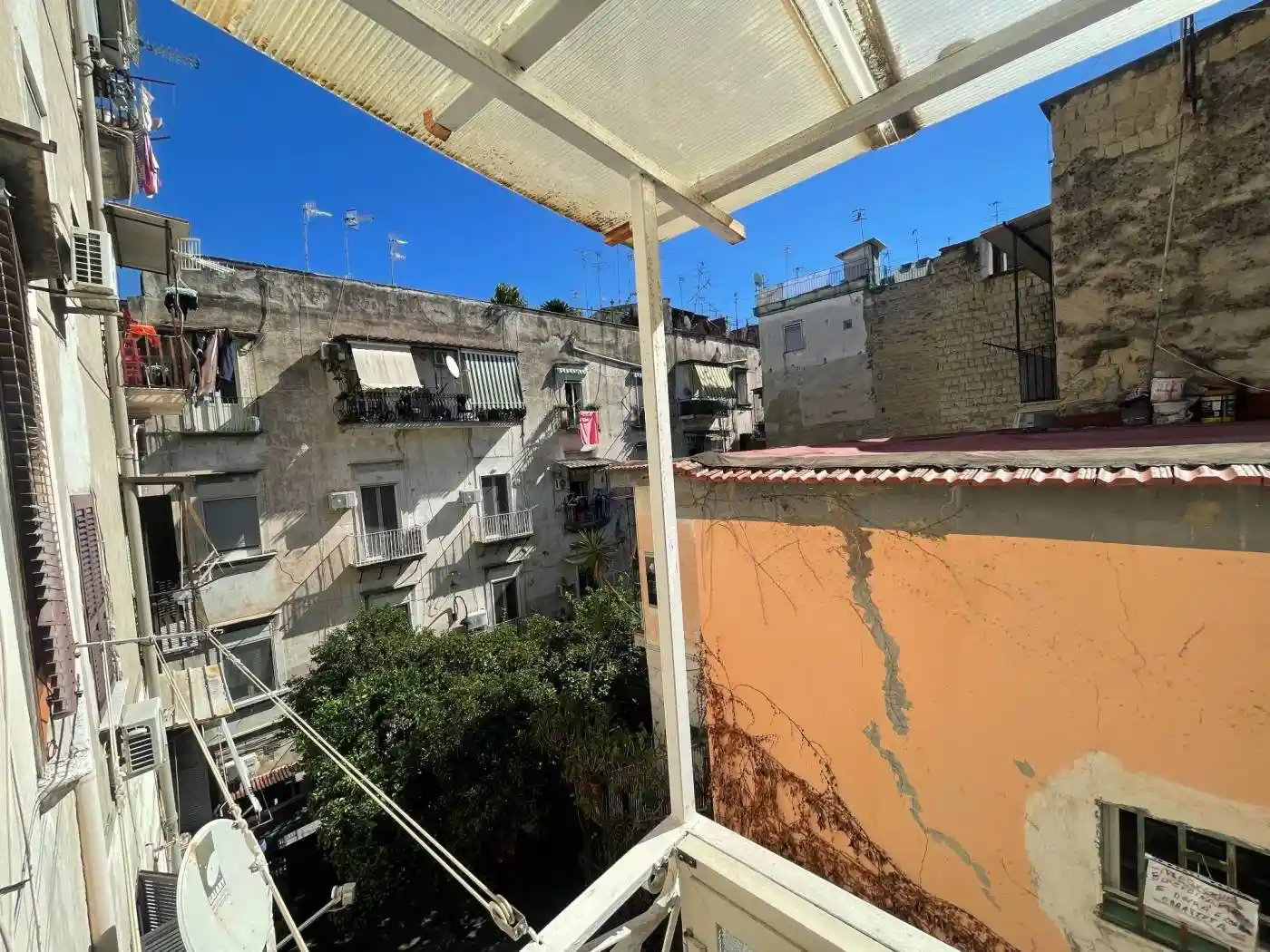 Appartamento in vendita a Napoli