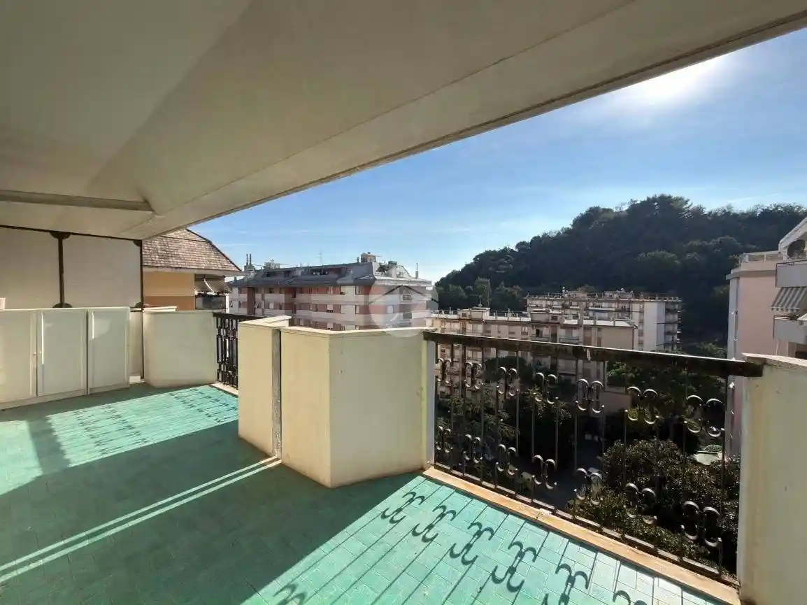 Appartamento in vendita a Genova