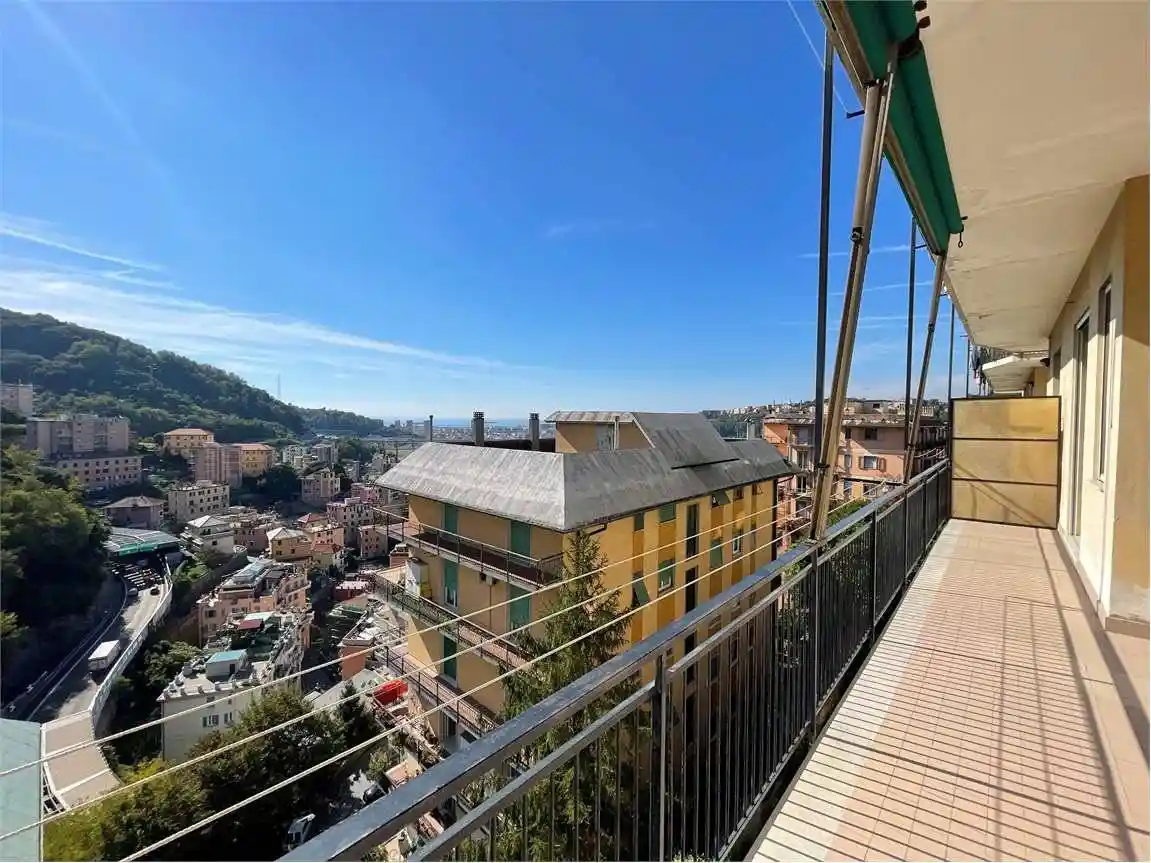 Appartamento in vendita a Genova