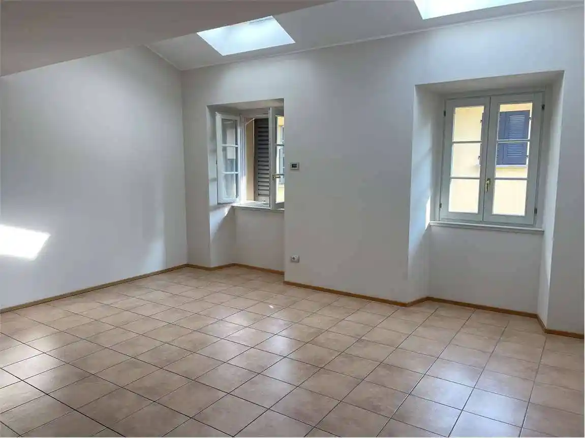 Appartamento in vendita a Como