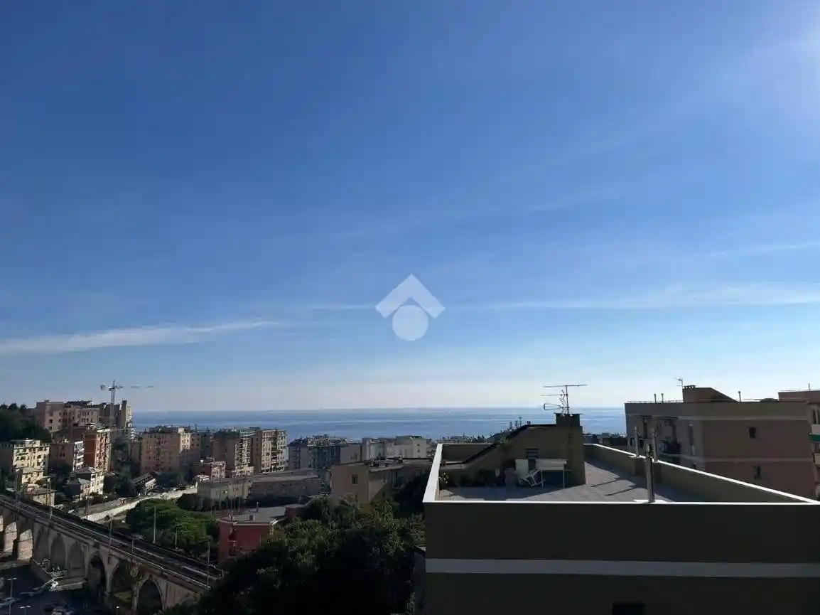 Appartamento in vendita a Genova