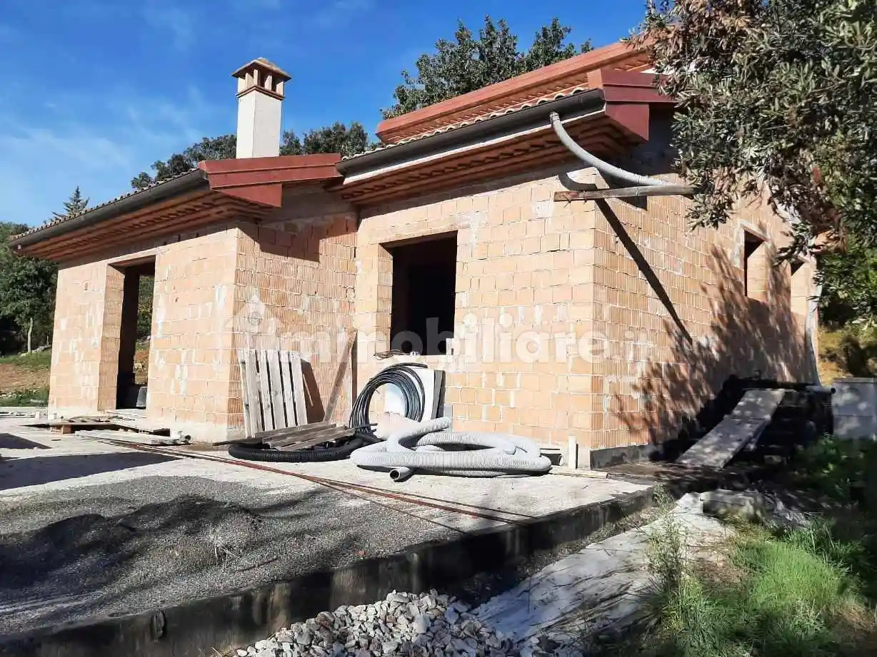 Villa in vendita a Monteverdi Marittimo