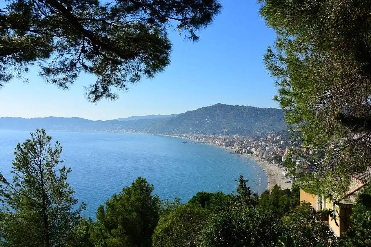 Appartamento in vendita a Alassio