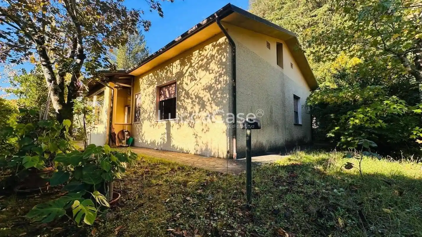 Casa indipendente in vendita a Pescaglia