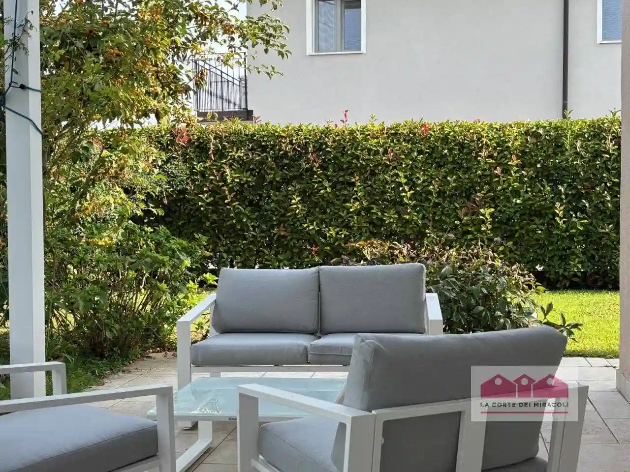 Villa - foto 2