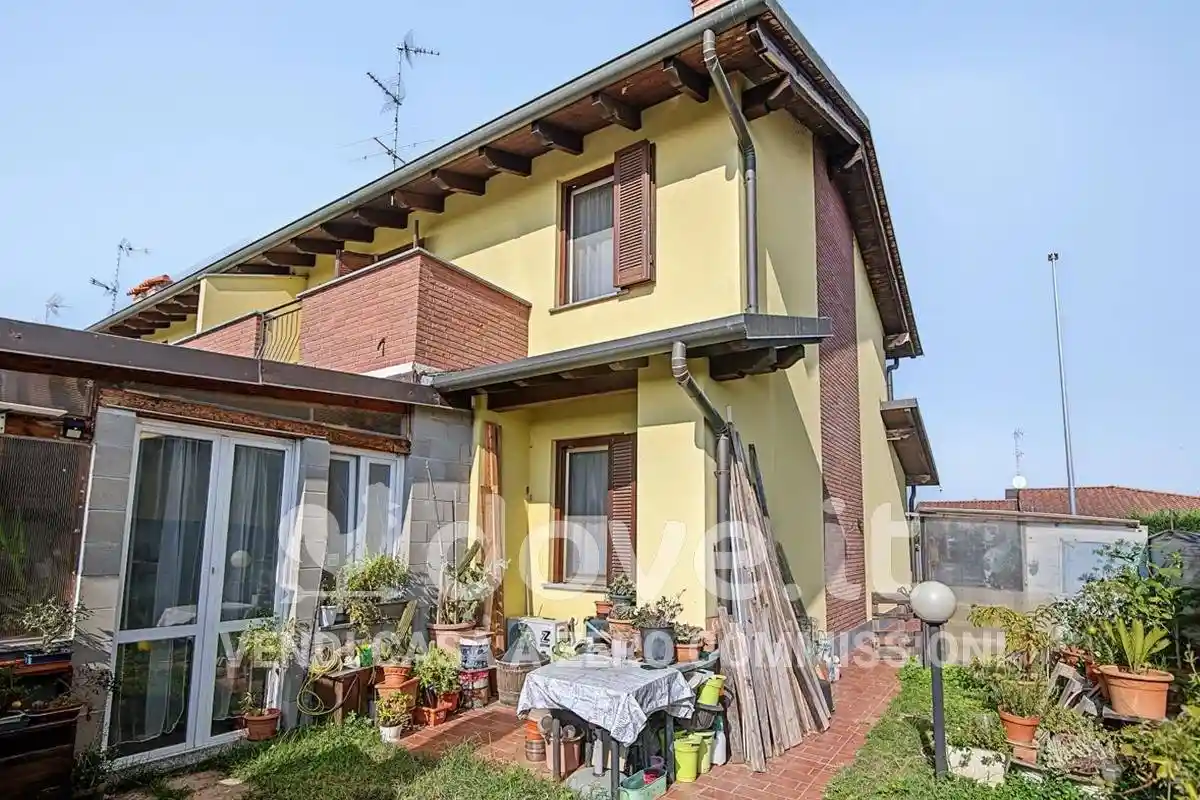 Villa in vendita a Zerbolò