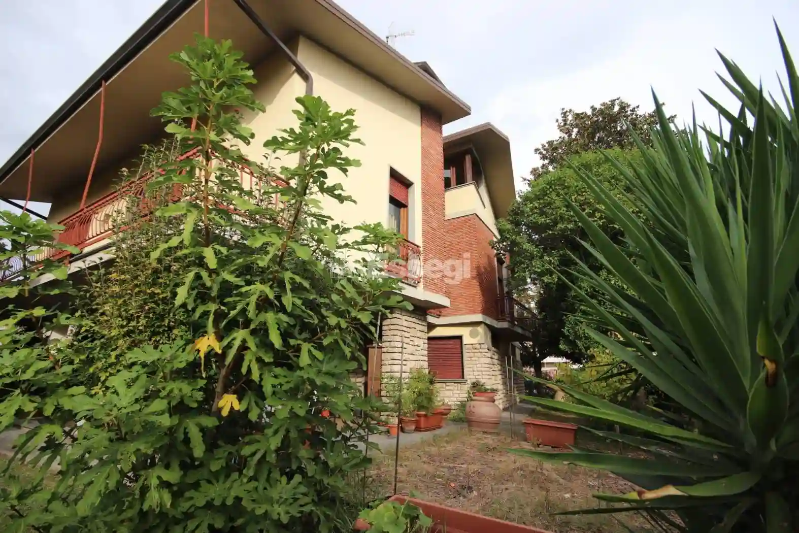 Villa - foto 2