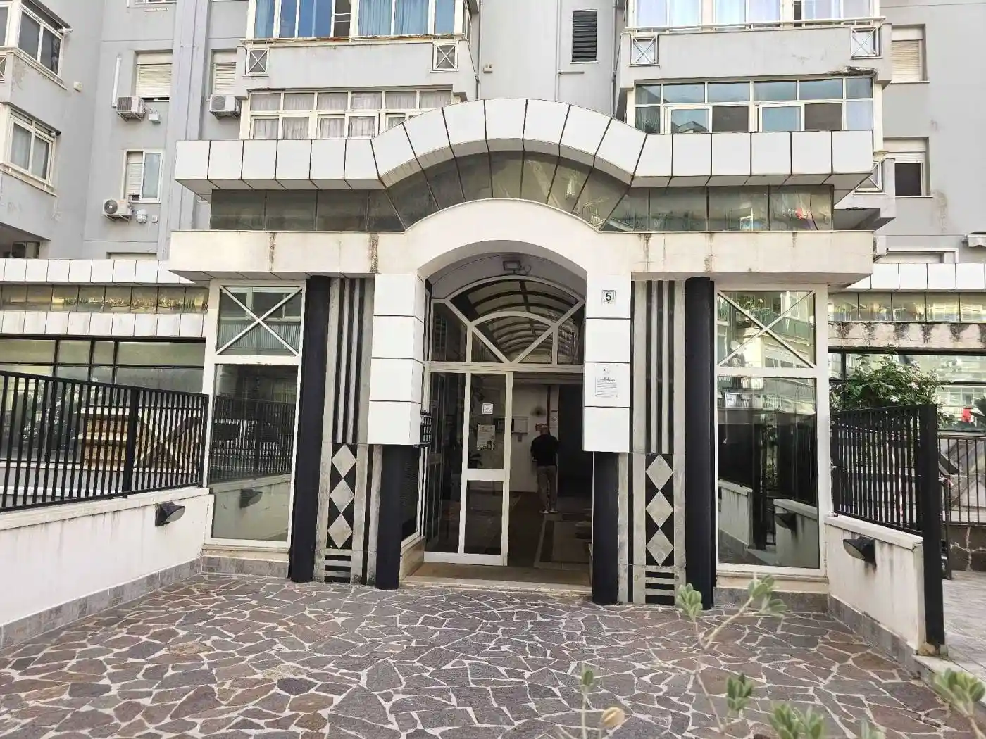 Appartamento in vendita a Palermo
