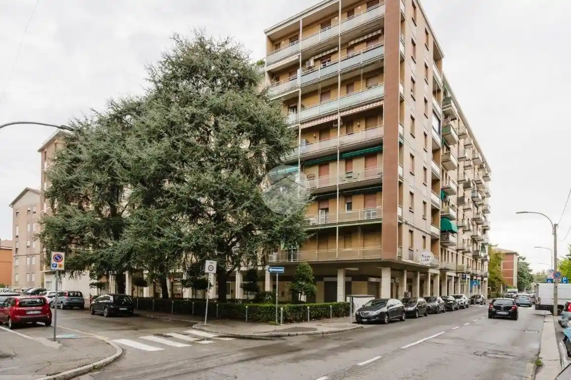 Appartamento in vendita a Bologna