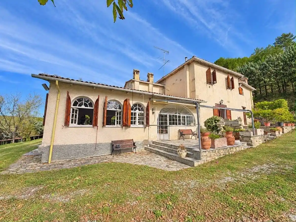 Rustico - Casale in vendita a Città di Castello