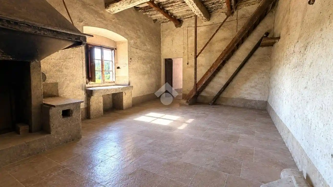 Casa indipendente in vendita a Pistoia