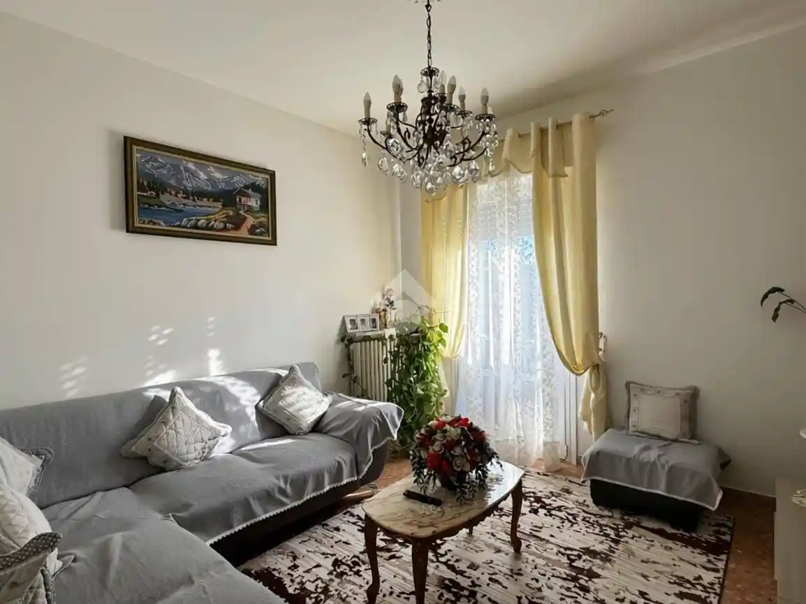 Appartamento in vendita a Parma