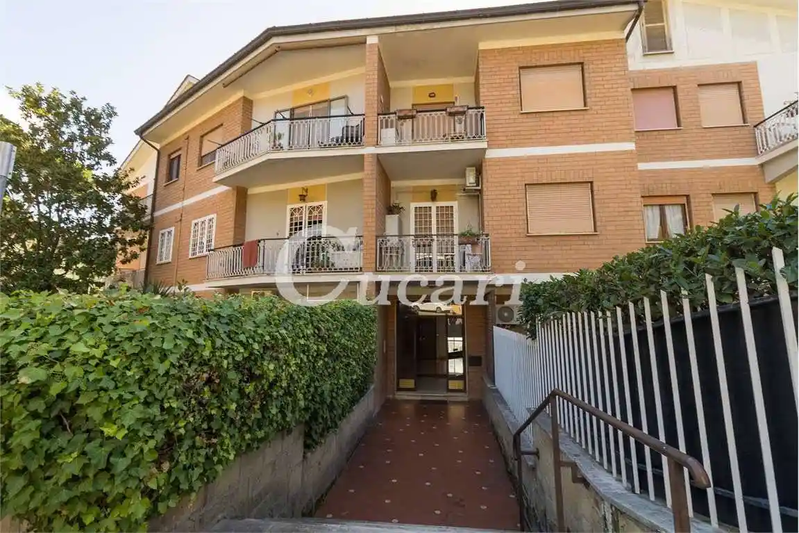 Appartamento in vendita a Frascati