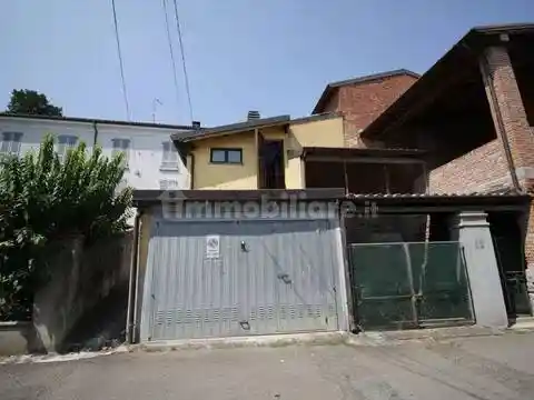 Villa in vendita a Rovescala