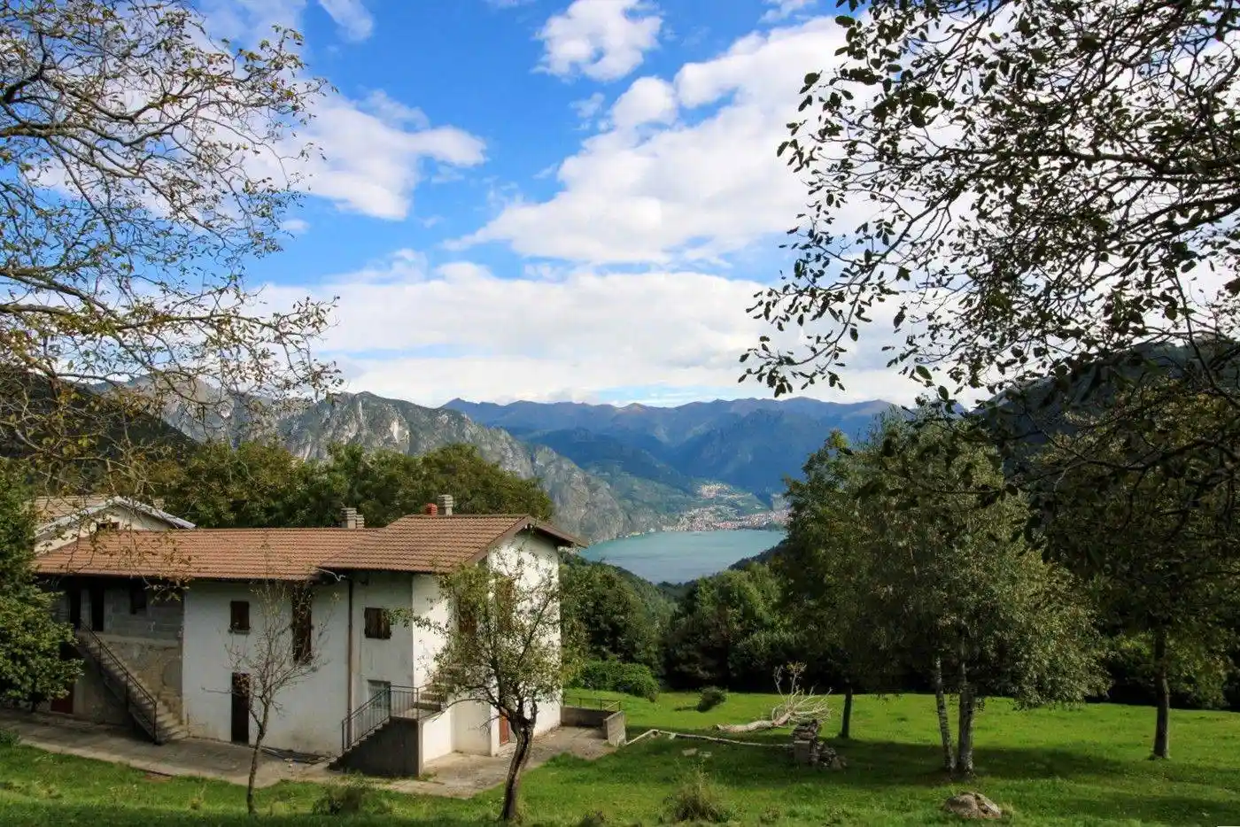 Casa indipendente in vendita a Alta Valle Intelvi