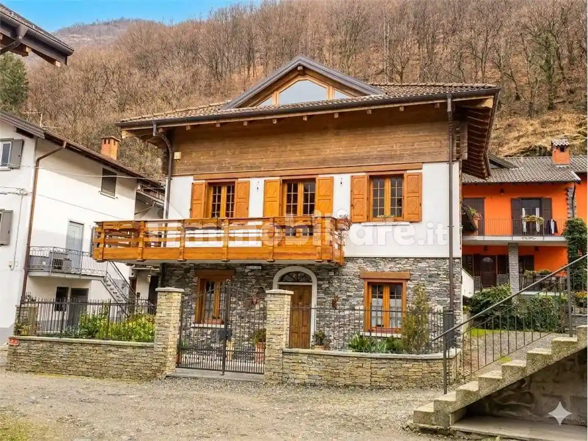 Casa indipendente in vendita a Ornavasso